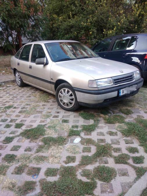 Opel Vectra, 1991г., 210000 км, 1700 лв.