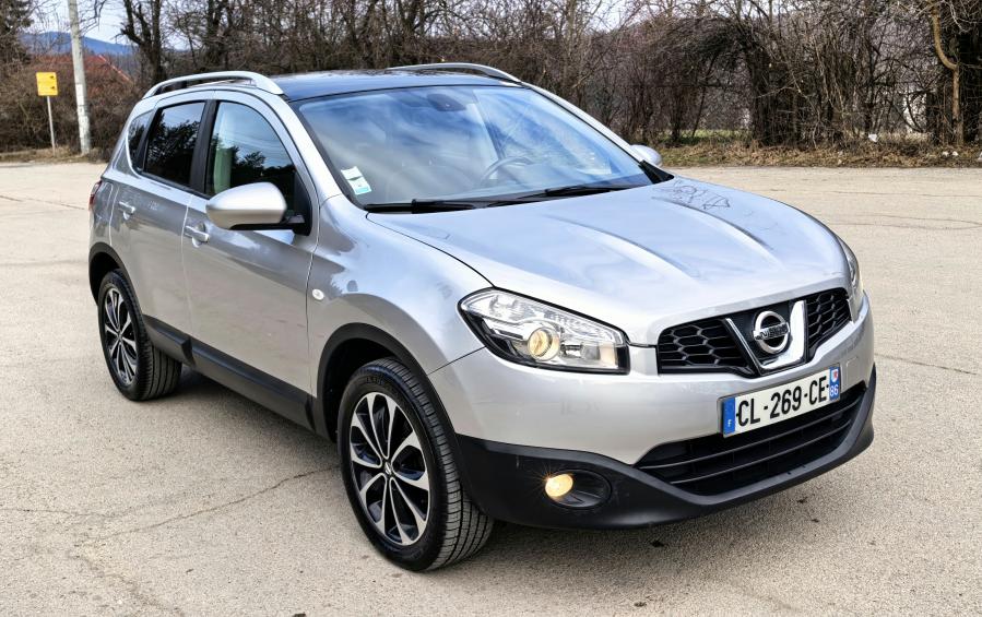 Nissan Qashqai, 2012г., 208000 км, 13700 лв.