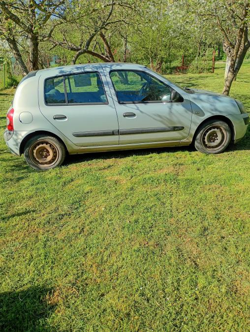 Renault Clio, 2004г., 210000 км, 1000 €