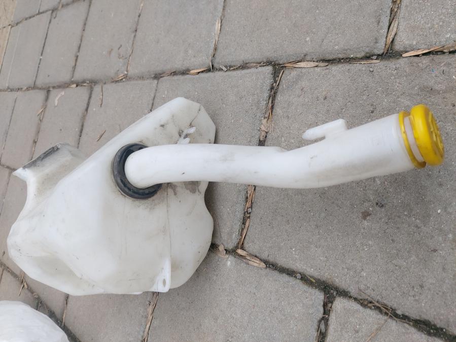 Казанче за течност за чистачките за Opel Corsa 2007