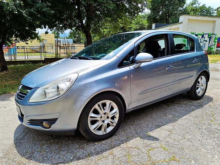 Opel Corsa, 2007г., 179600 км, 5800 лв.