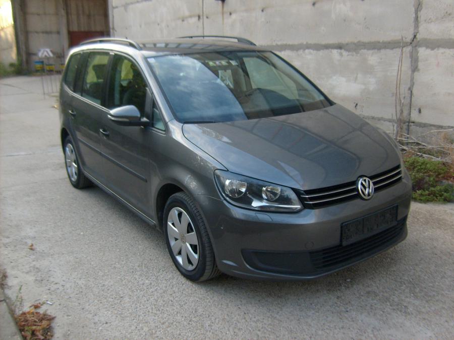 Volkswagen Touran, 2012г., 287123 км, 9870 лв.